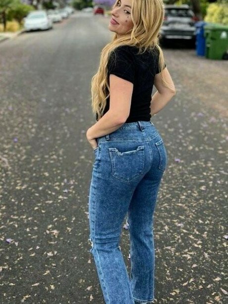 Annie Lederman erotic actress pic