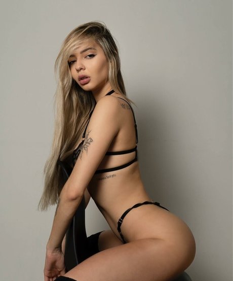 moms onlyfans hot gallery