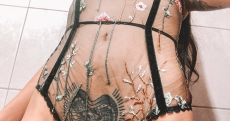 nyandias perfect actress image