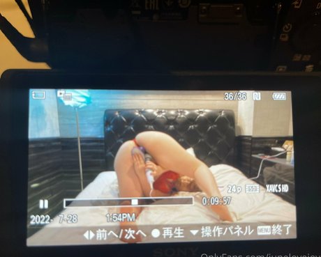 junelovejoy model pornographic photos