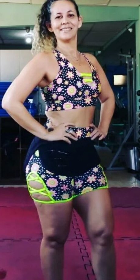 Soninha Coroa sex model image