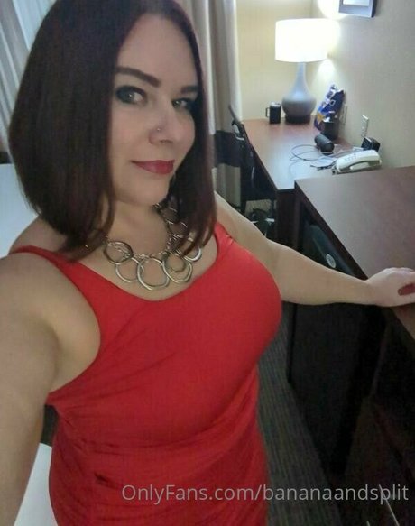 bananaandsplit hot star pictures