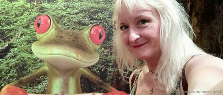 monicutex2 nude model images