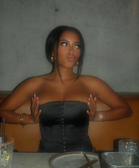 jonica high quality model picture