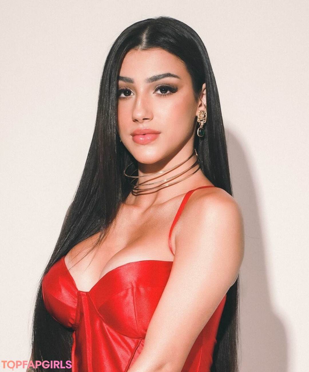 Bia Miranda adult star image