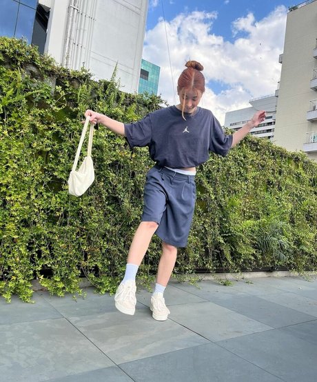 Thaiga art star picture