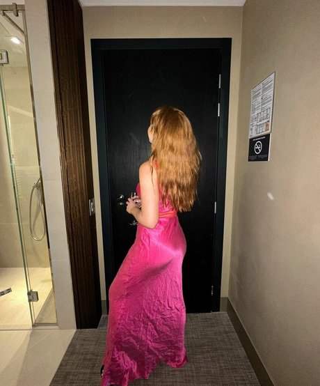 skinny blonde milf onlyfans erotic photos