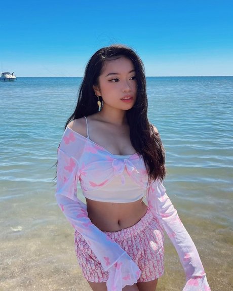 huge anal dildo onlyfans exclusive image