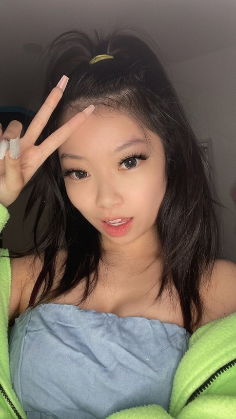 petite asian onlyfans hot sexy pic
