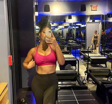 Taylor Rooks best star photo