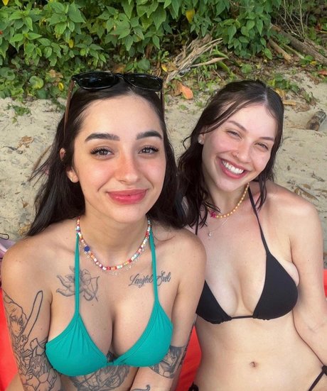 curvy kitty onlyfans top image