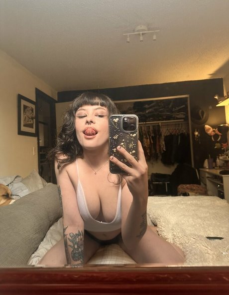 Strawberry bb star nude img