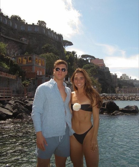 Kylie Holbeck pornstar nudes gallery