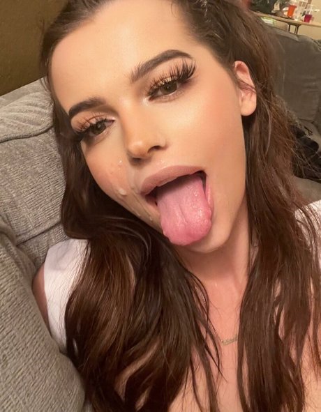 SleepyxxxSarah sex pornstar gallery