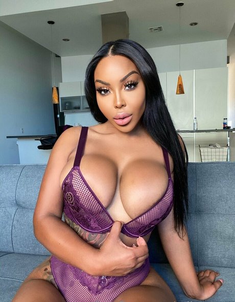 erikayrose free star gallery