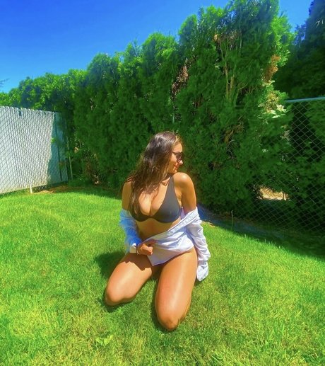 Kelly Meinhart naked actress picture