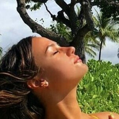 Kelly Meinhart high quality star picture