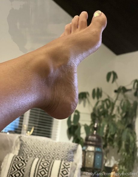 Rocsi Diaz naked model pics