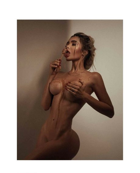 Yesse Henao porn model pictures