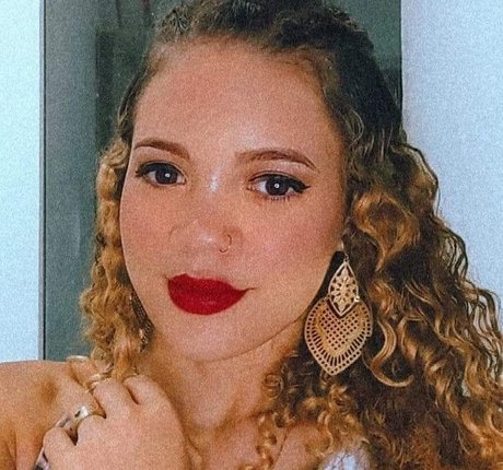 Yasmin Alves erotic pornstar pictures