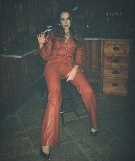 Elizabeth Gillies top actress pic