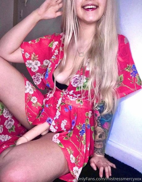 mistressmercyxox star beautiful archive