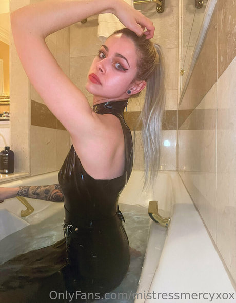 squirting pussy onlyfans beautiful xxx archive