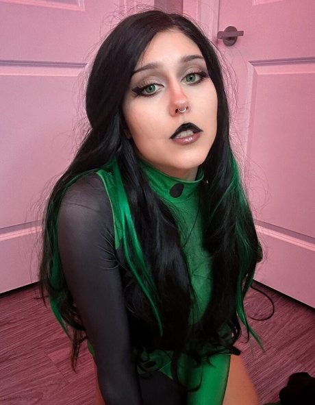 Rottenpapi model hd pictures