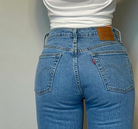 LuluLuvely beautiful model galleries