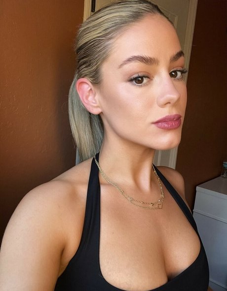 LuluLuvely star nudes archive