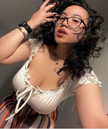 iokalissa hd actress pictures