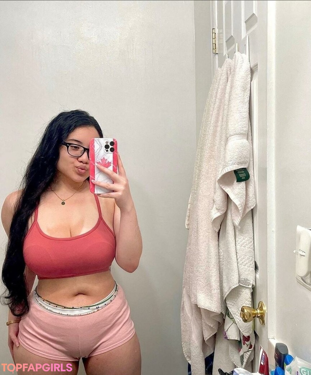 boobs selfie onlyfans free nude image