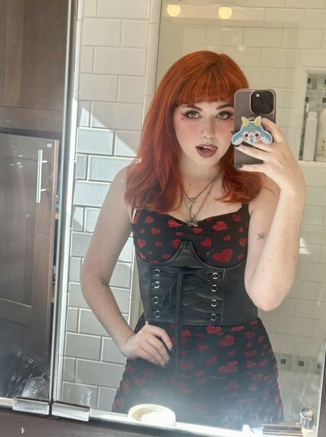 NotSaige beautiful pornstar image