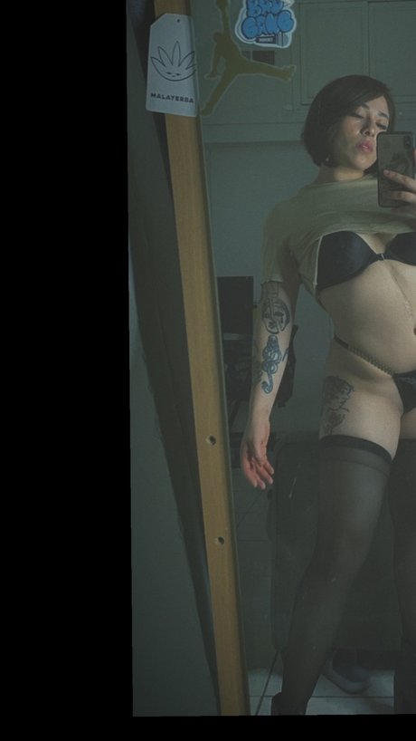 Ely erotic actress picture