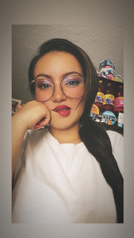 Natalia Mendez art actress pictures