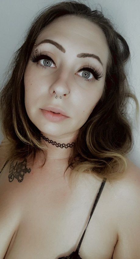 NinaMarieBaby free pornstar pics