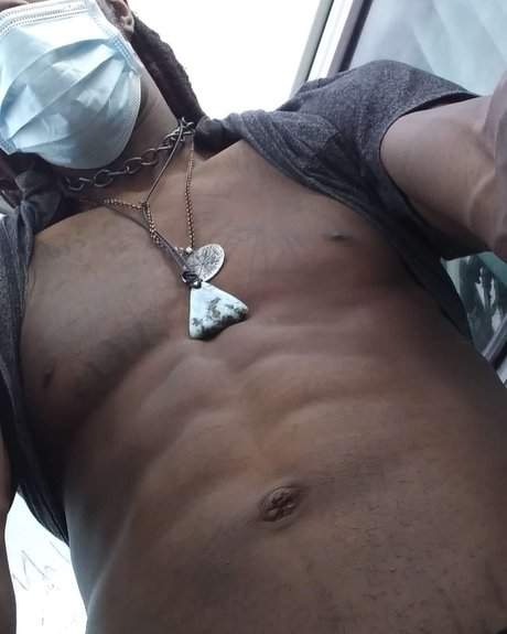 Jhon Doe_ model top picture