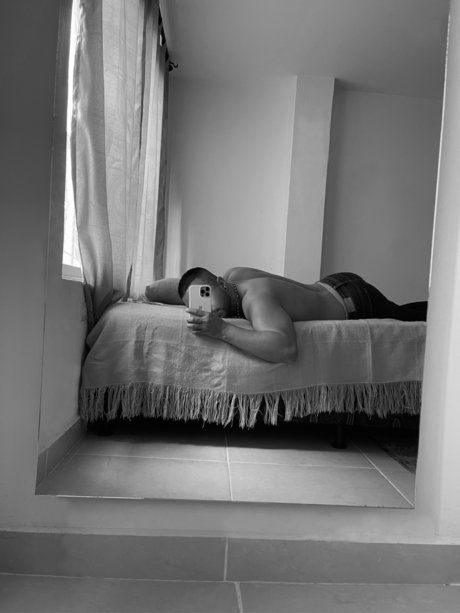 Alexander Mejia perfect actress archive