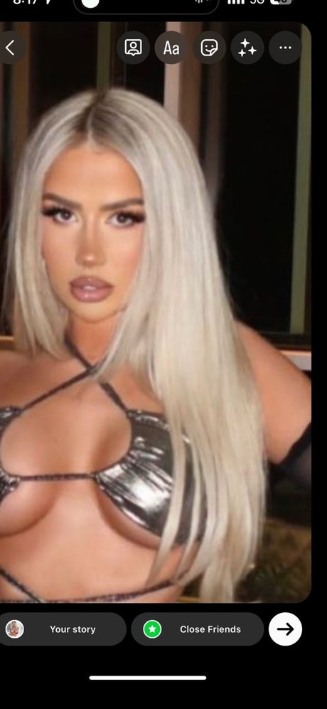 youknow model sexy pic