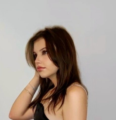 Valerya Evgorov high quality pornstar picture