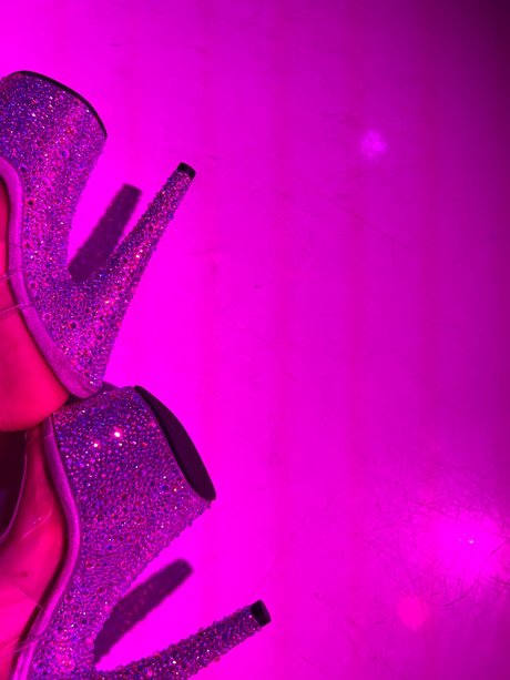 Nina Green pornstar top gallery