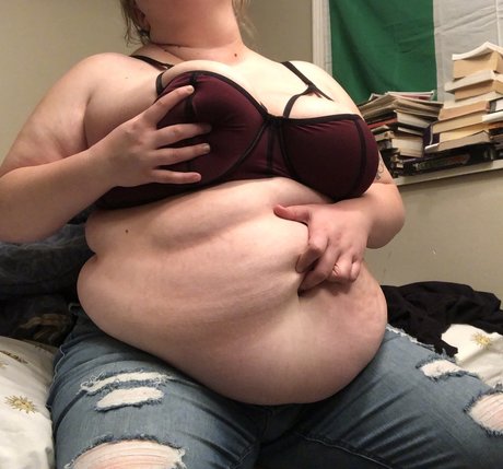 Plumppiggie art model archive