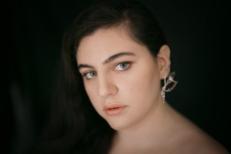 Pink Amethyst naked pornstar galleries