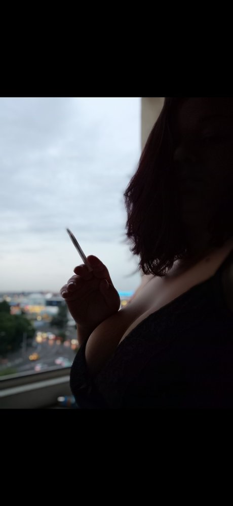 Petite Ella_ star nude photo