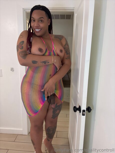 Tingz_ pretty pornstar photo