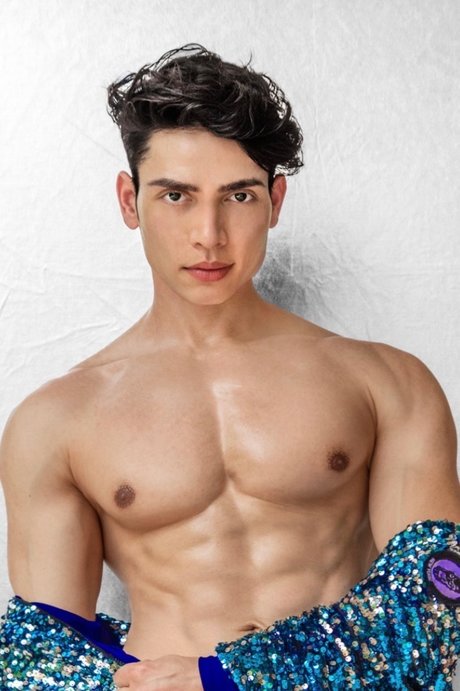 Sebastian Green model hd picture