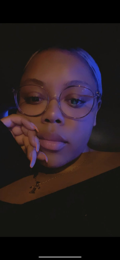 PYNK SIREN model beautiful gallery