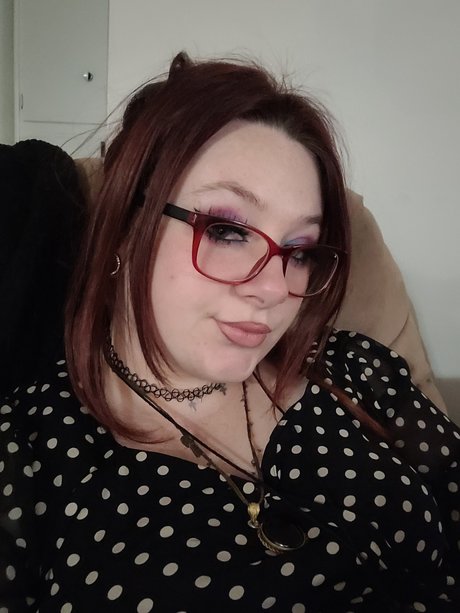 Psychic Skylar high quality pornstar img