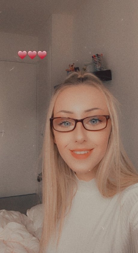 Casey Matthews nice pornstar image