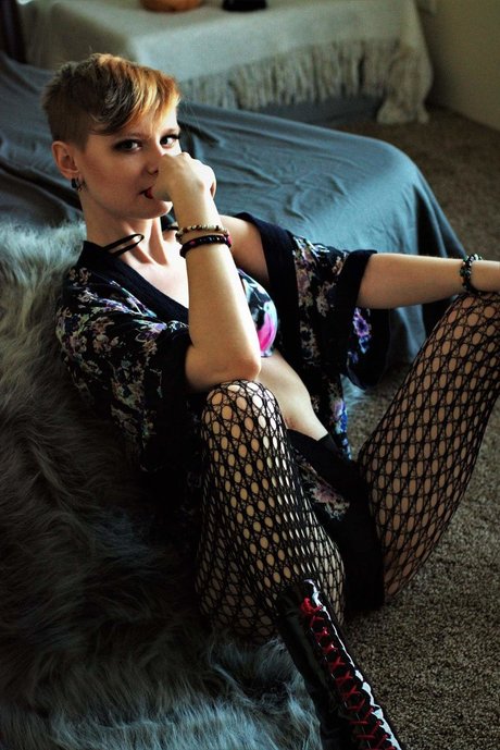 Aqua Singer pornstar high quality archive